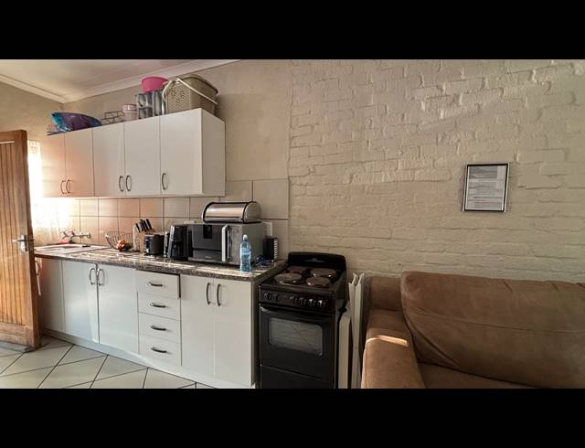 2 BEDROOM APARTMENT TO LET IN SONHEUWEL